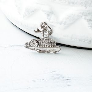 Silver Steamboat Necklace Pendant